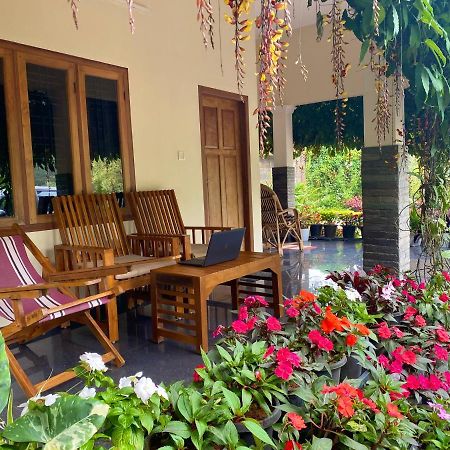 Flower Valley Plantation Homestay Munnar Esterno foto