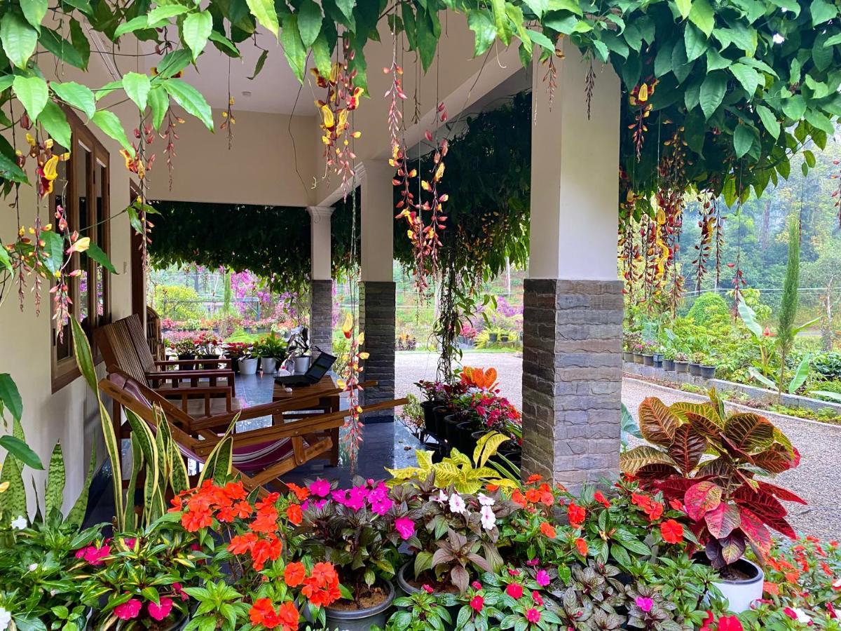 Flower Valley Plantation Homestay Munnar Esterno foto